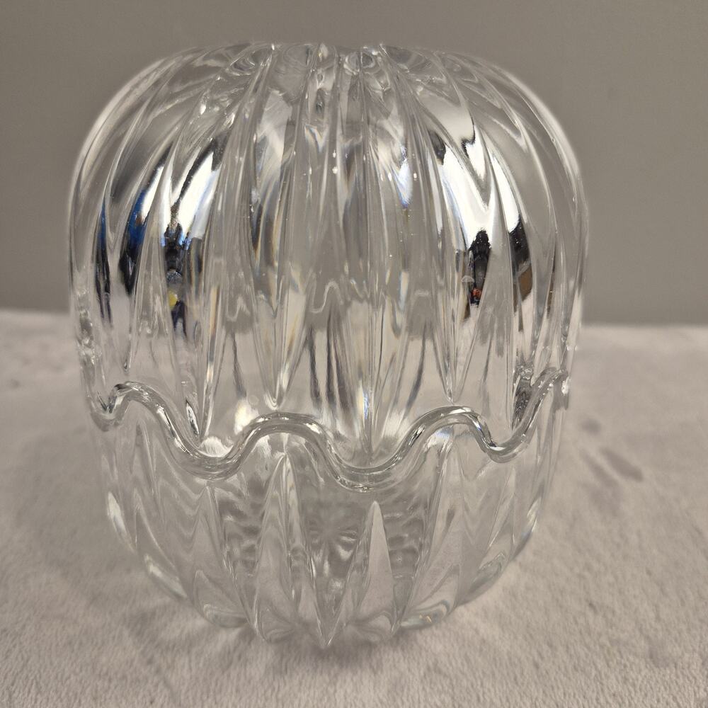 Vintage Crystal Interlocking Clam Shell Trinket Dish/Ring Holder